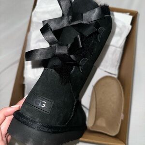 NEW UGG Bailey Bow II Boot
